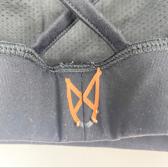 MINKPINK MOVE REVOLVE Abstract Multicolor Graphic Low Support Sports Bra X-Small - Picture 3 of 4